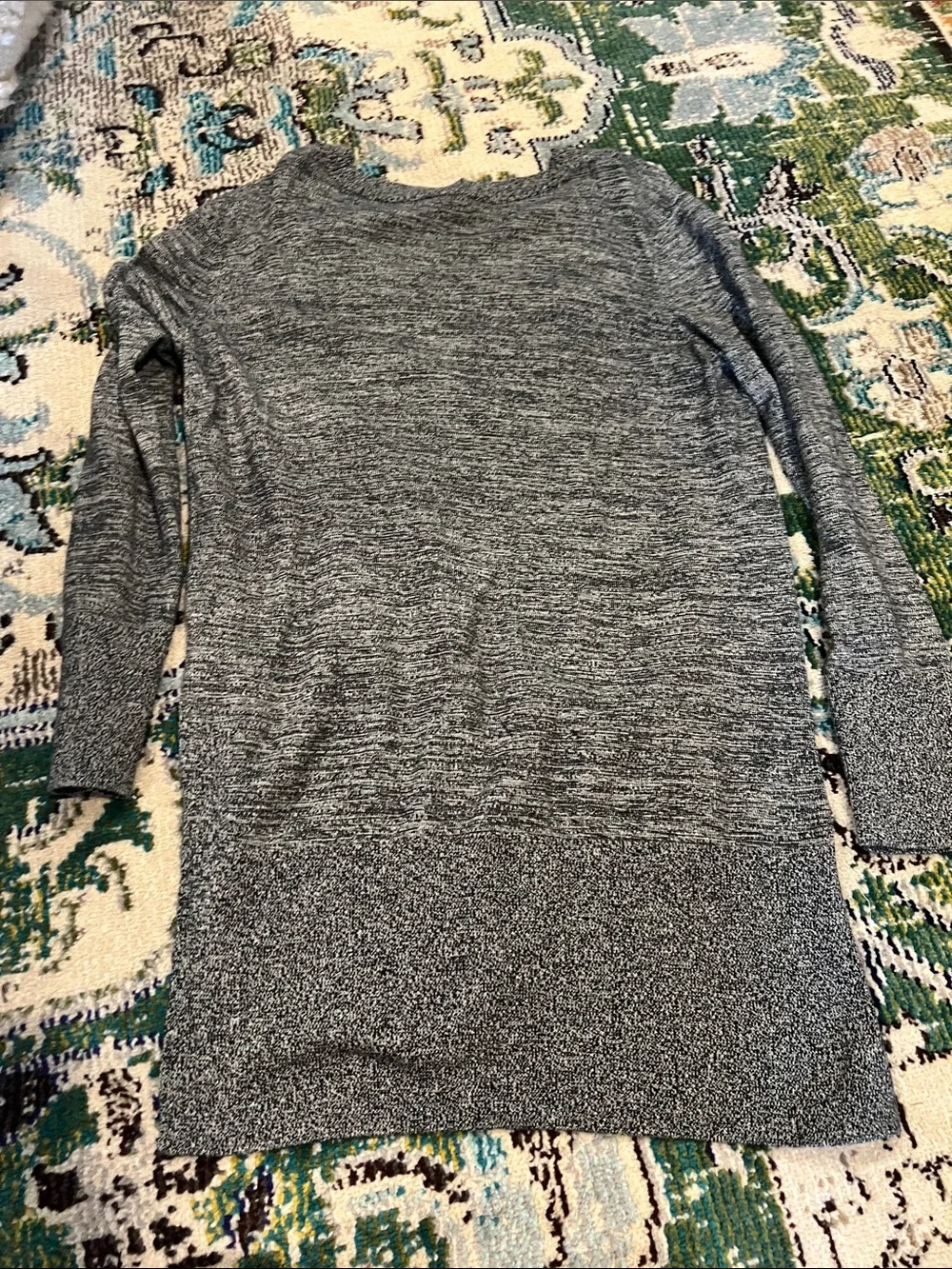 Banana Republic Men's Charcoal Heather V-Neck Sweater